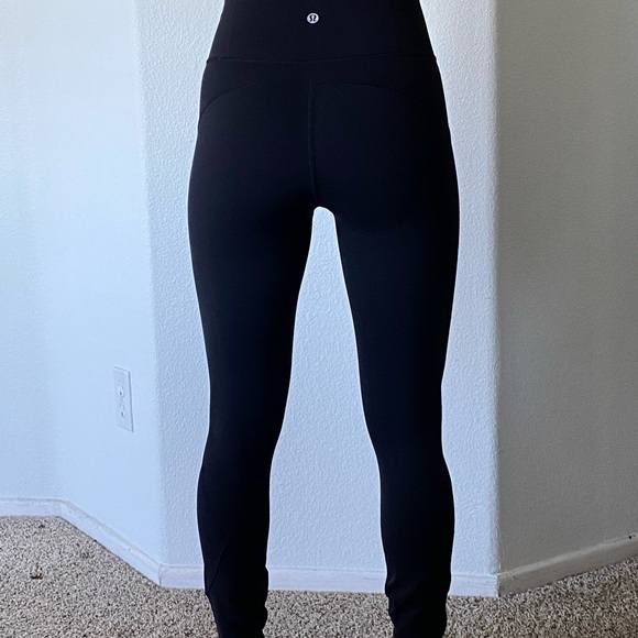 LULU x SOULCYCLE Leggings 2 - Picture 3 of 4